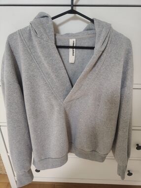 V-Neck Hooded Sweater With Extra Large Hood - Gray